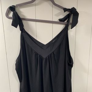Banana Republic tie bow dressy tank